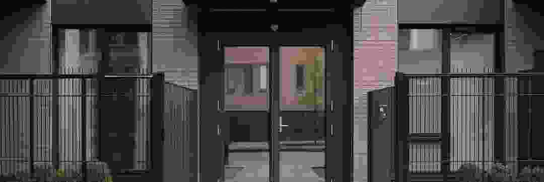 Leonte Doors